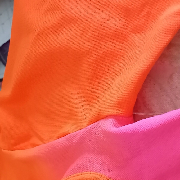 Sexy Prettylittlething plt shape ombre lace up cutout sports top (only) Large - Picture 6 of 7